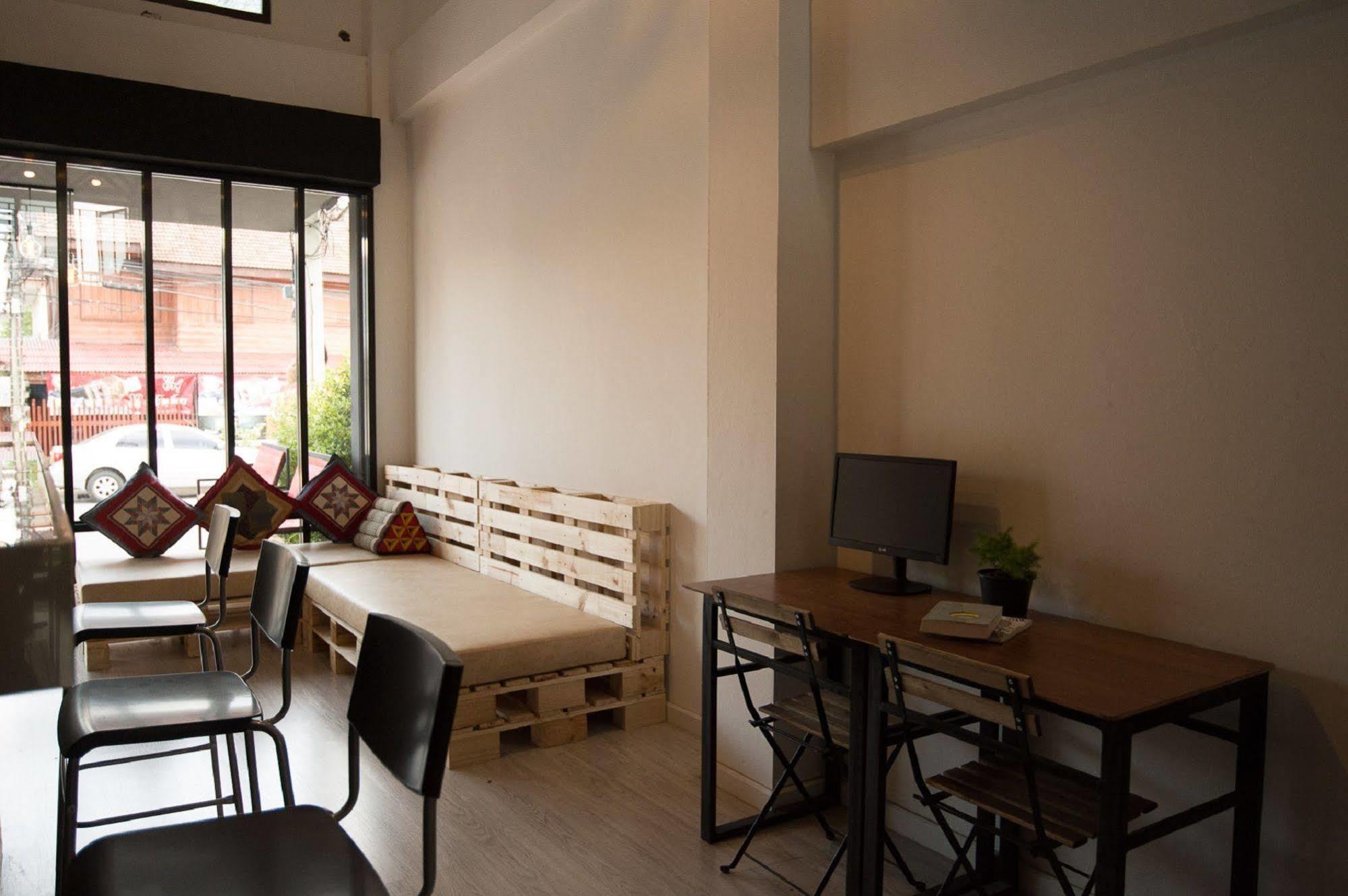 Allsum Hostel Phra Nakhon Si Ayutthaya Exterior foto